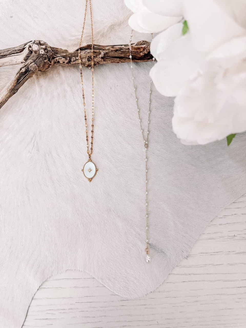 Jewelry Tips for Layering and 
How to stack necklaces April 2023
